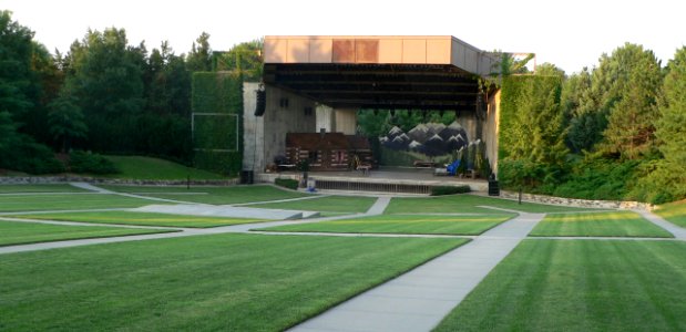 Pioneers Park (Lincoln) Pinewood Bowl 1