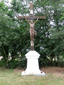 Pissos (Landes) croix de mission, hameau de Daugnague