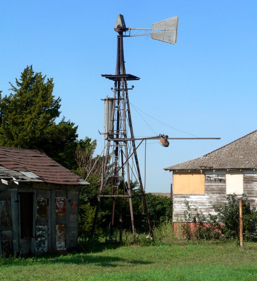 Pinkies Corner windmill 1