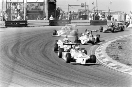 Pinksterraces op circuit van Zandvoort formule 3 (meetellend voor EK) Larraur , Bestanddeelnr 932-1899
