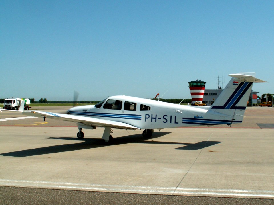 Piper Arrow IV PH-SIL