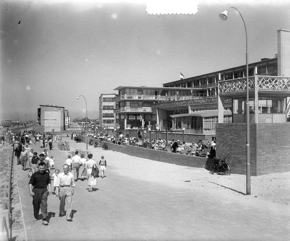 Pinksterdrukte op Zandvoort, Bestanddeelnr 905-7413