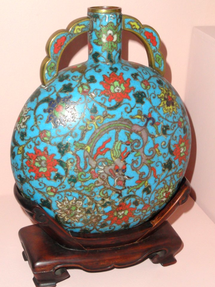 Pilgrim Bottle, 1368-1643 - Chinese Cloisonné Collection - George Walter Vincent Smith Art Museum - DSC03727