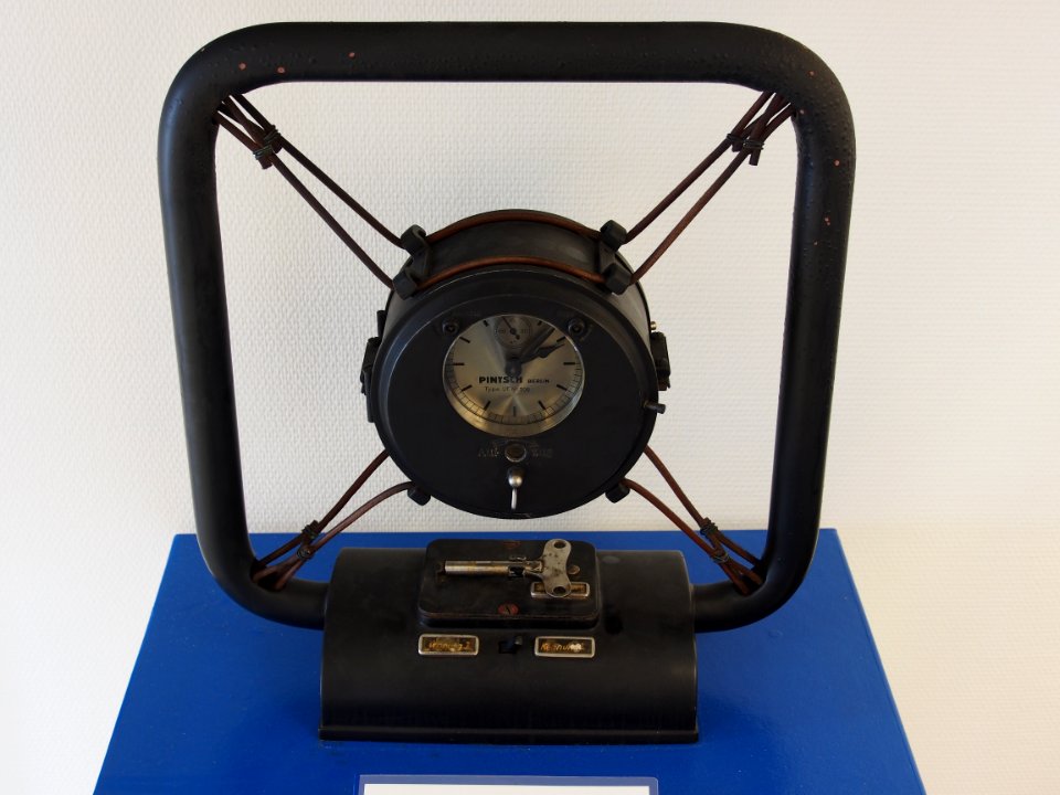 Pintch Berlin Control clock Ln22636