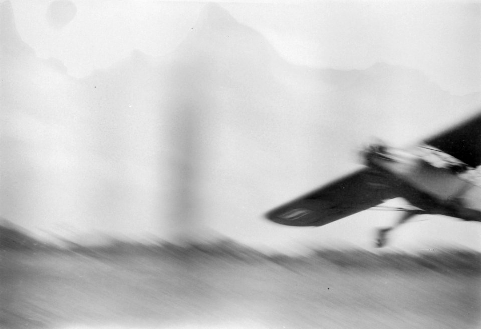 Piper L4-J Cub Grasshopper in de lucht, Bestanddeelnr 8332