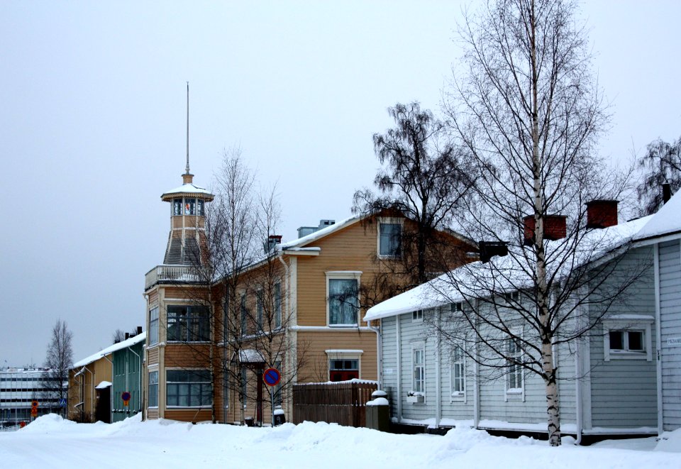 Pikisaarentie Oulu 20120122