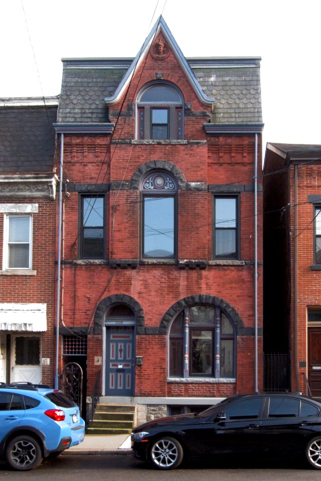Pittsburgh South Side 2019-06-27 2326 Sarah 01