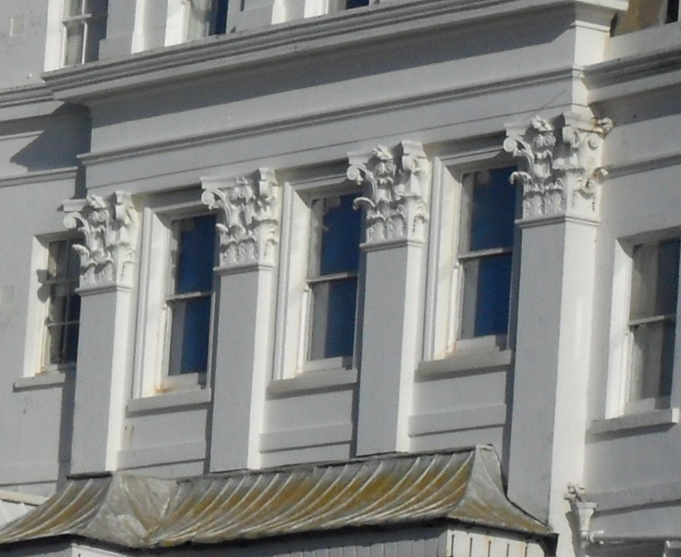 Pilasters at Lewes Crescent, Kemp Town, Brighton (January 2010)