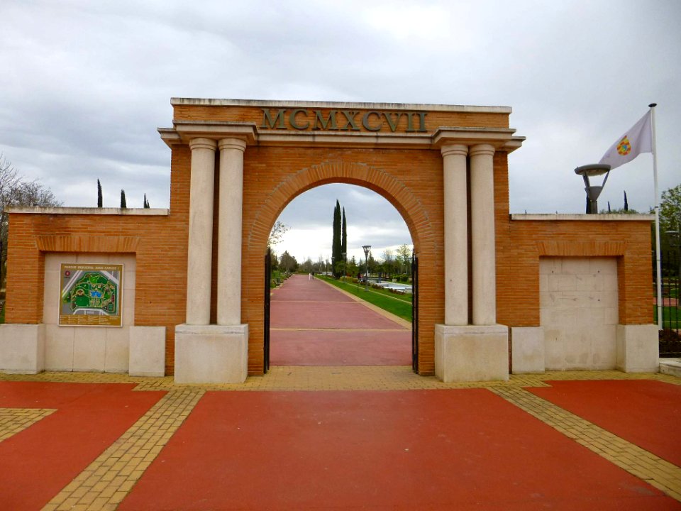 Pinto - Parque Juan Carlos I (3)
