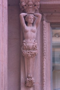 Pittsburgh Downtown 2019-07-24 Dollar Bank Grotesque Pilaster 01
