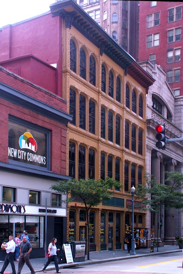 Pittsburgh Downtown 2019-07-24 418, 420, 424 Wood Street