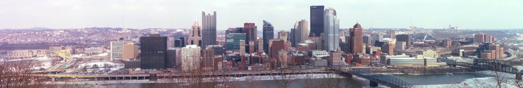 Pittsburgh Skyline Panorama, 2015-03-02, 02