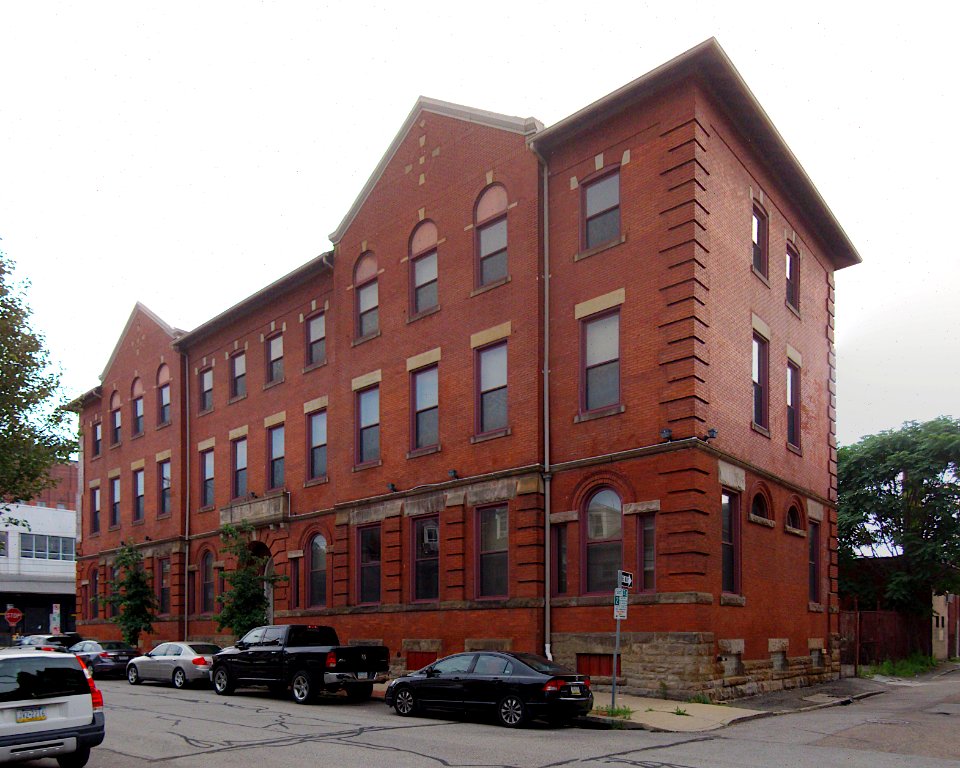 Pittsburgh South Side 2019-08-05 St Casimir's High School 01