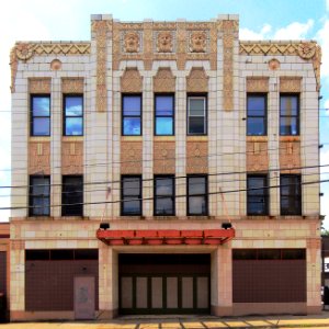 Pittsburgh Calbride 2019-08-04 Brighton Theater 01