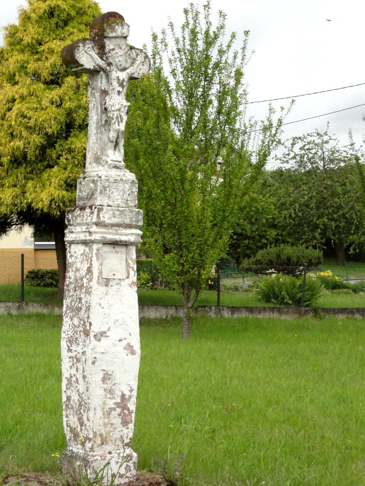 Plaine-de-Walsch (Moselle) croix de chemin B
