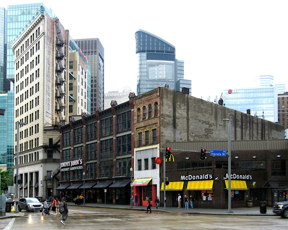 Pittsburgh Downtown 2019-07-11 Liberty Avenue at Stanwix Street