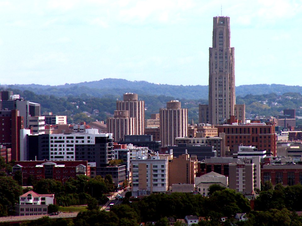 Pittsburgh 2019-08-10 Oakland from South Side Slopes 03