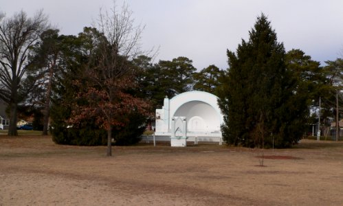 Plainview, Nebraska bandshell and fountain 1