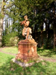 Plaisir - Parc du château - Statue de Pan 2
