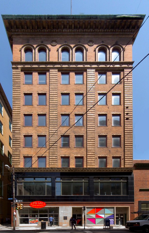 Pittsburgh Downtown 2019-07-09 Phipps-McElveen Building (Penn Commons)