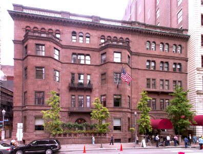 Pittsburgh Downtown 2019-08-20 Duuesne Club