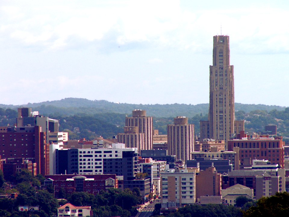 Pittsburgh 2019-08-10 Oakland from South Side Slopes 05