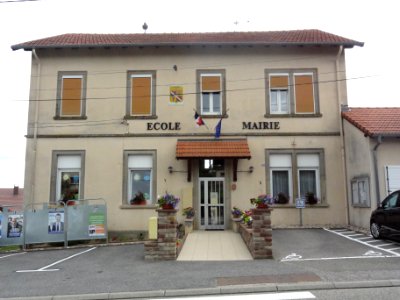 Plaine-de-Walsch (Moselle) mairie - école