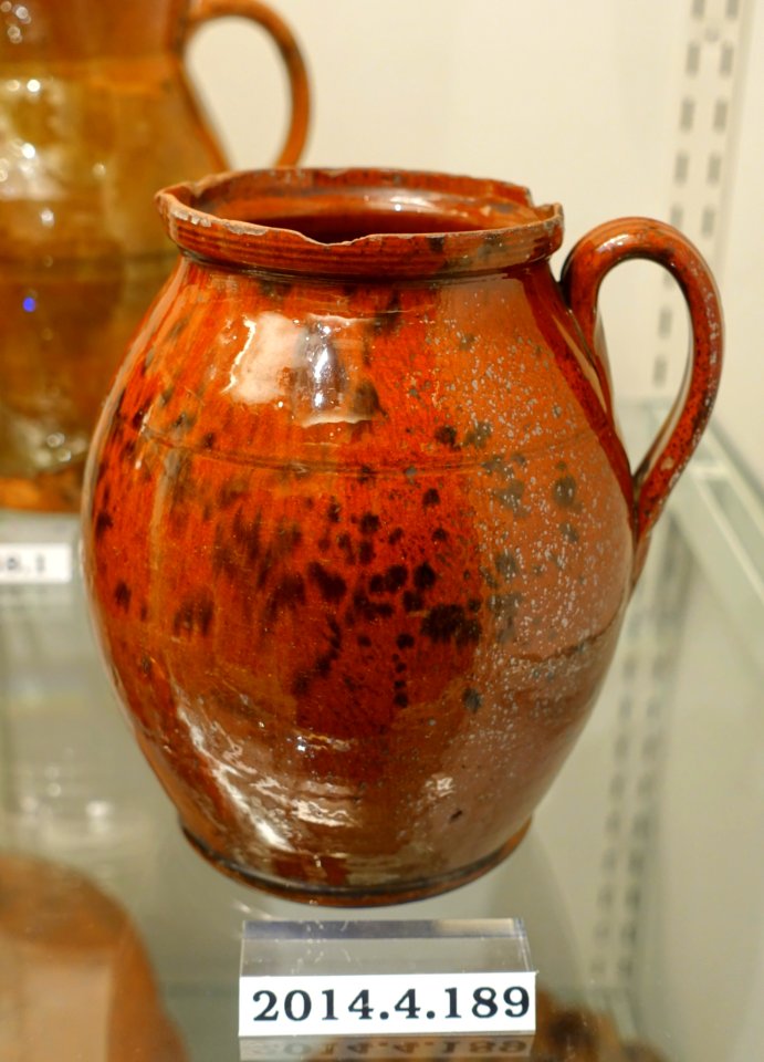 Pitcher, southeastern Massachusetts, 1790-1830, lead-glazed redware, manganese, item HD 2014.4.189 - Flynt Center of Early New England Life - Deerfield, Massachusetts - DSC04148