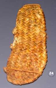 Plaited sandal, Kayenta Anasazi, Batwoman House, Arizona, 1100-1300 AD, yucca leaves - Natural History Museum of Utah - DSC07396