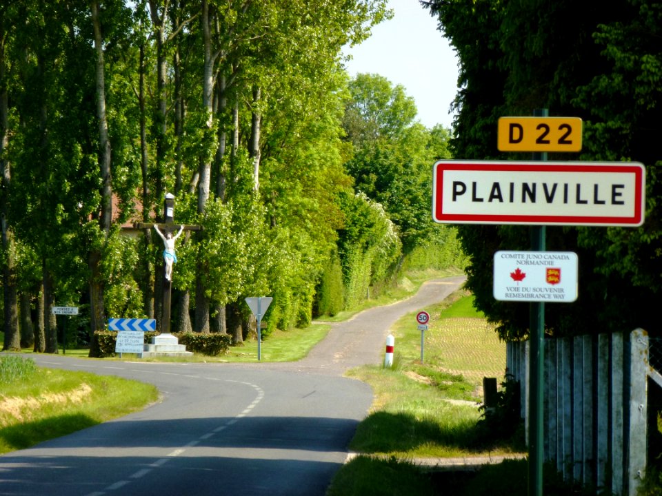 Plainville (Eure, Fr) city limit sign