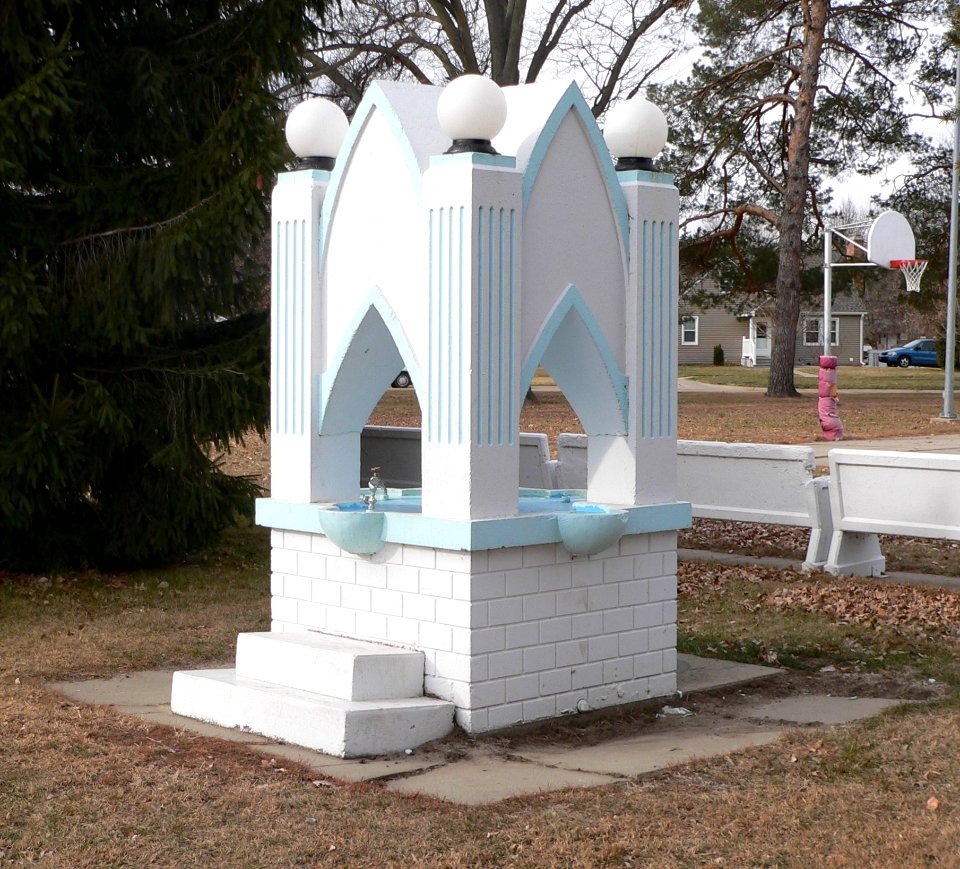 Plainview, Nebraska fountain 1