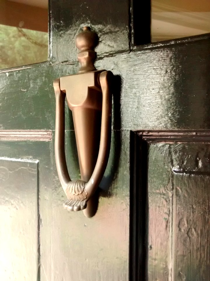 Plain door knocker in Chapel Hill