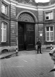 Politie voor de ambtswoning, Bestanddeelnr 930-1808