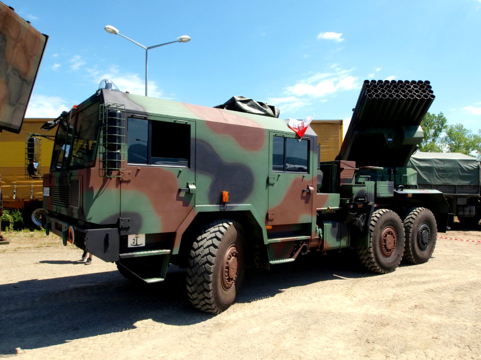 Polish WR-40 Langusta 122mm pic3