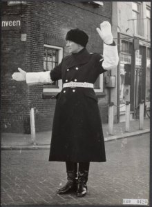 Politie, winters, Bestanddeelnr 060-0420