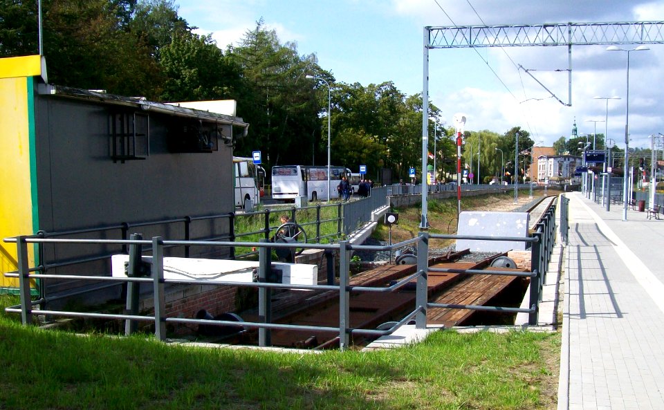 PKP-JELENIA GÓRA, AB-015