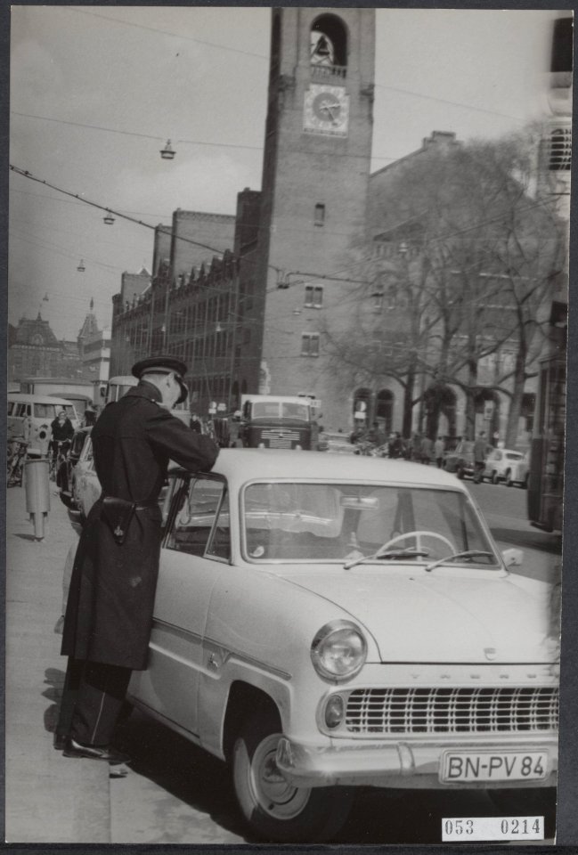 Politie, parkeerplaatsen, controles, Bestanddeelnr 053-0214