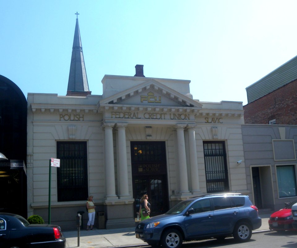 Polish Slavic FCU 138 Greenpoint Av jeh