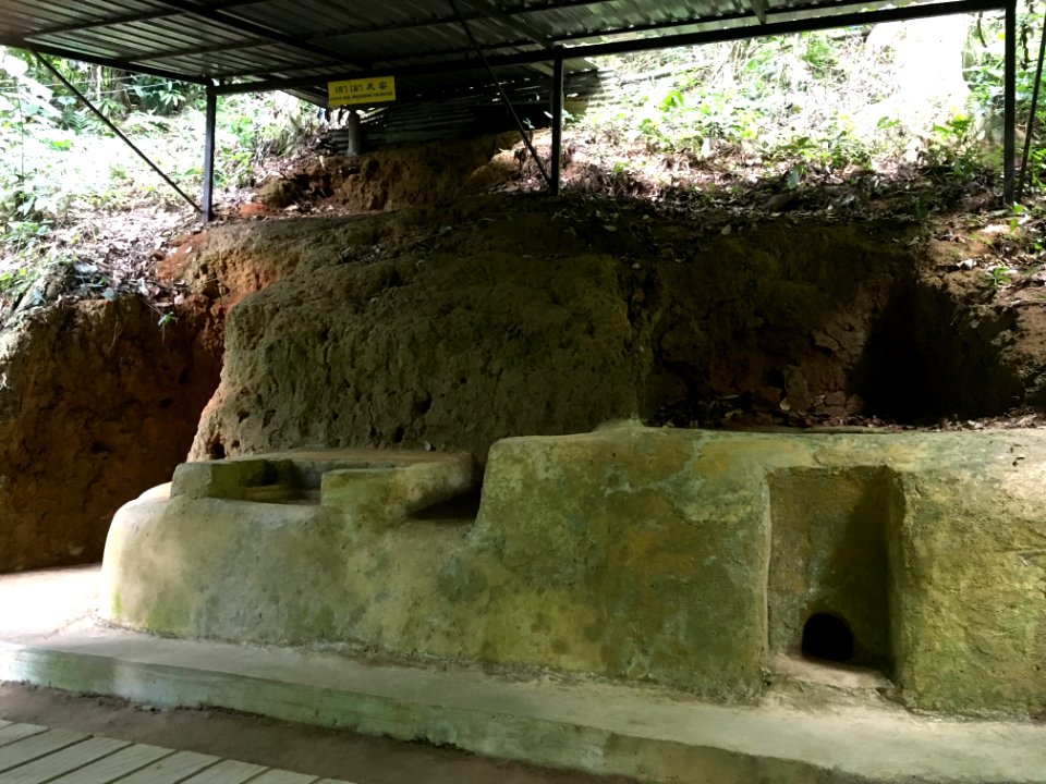 Piyamit Tunnels 12