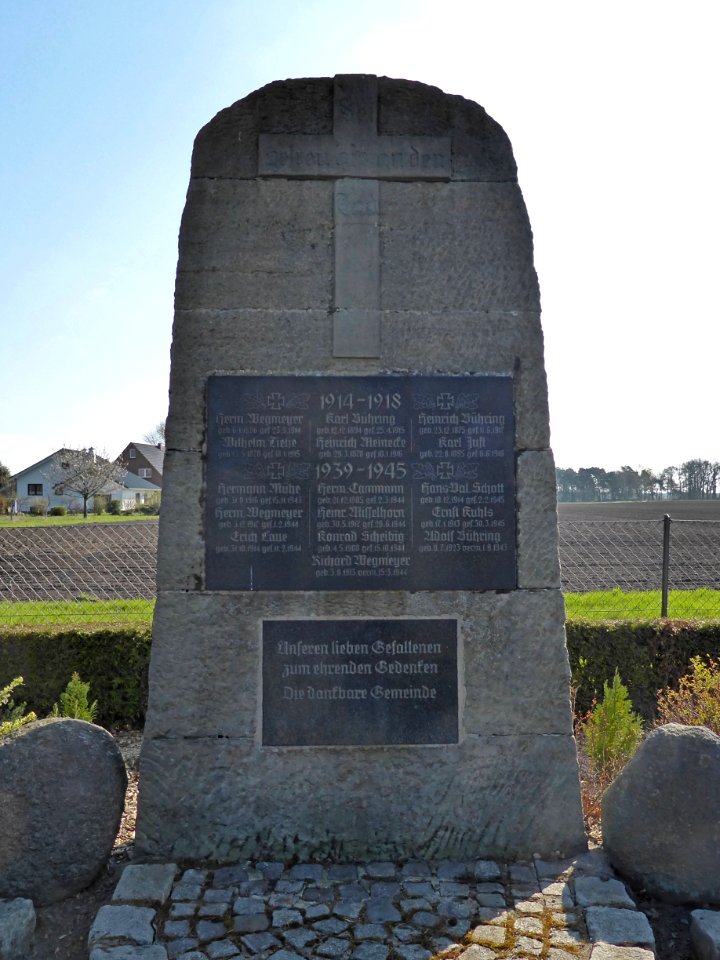 Pollhöfen Kriegerdenkmal