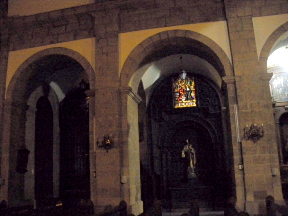 Pola de Siero (Siero) - Iglesia de San Pedro 06