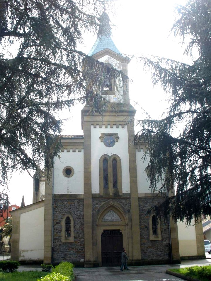 Pola de Laviana - Iglesia de Nuestra Señora de la Asuncion 1