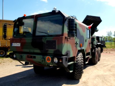 Polish WR-40 Langusta 122mm pic2