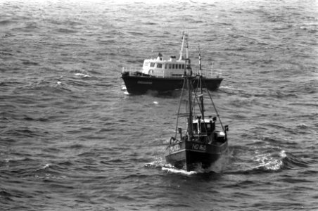 Politie, douane en marine rollen hasjiessmokkelnet op op zee douaneboot Zeearen, Bestanddeelnr 927-1505