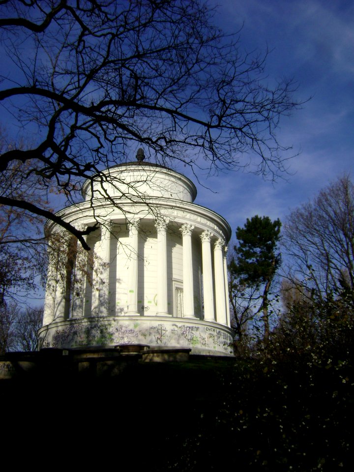 Poland. Warsaw. Śródmieście. Saxon Garden 001