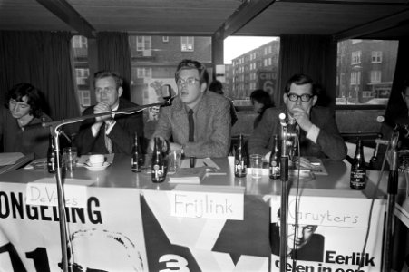 Politici op verkiezingsmiddag op HTS in Amsterdam, Bestanddeelnr 926-0264