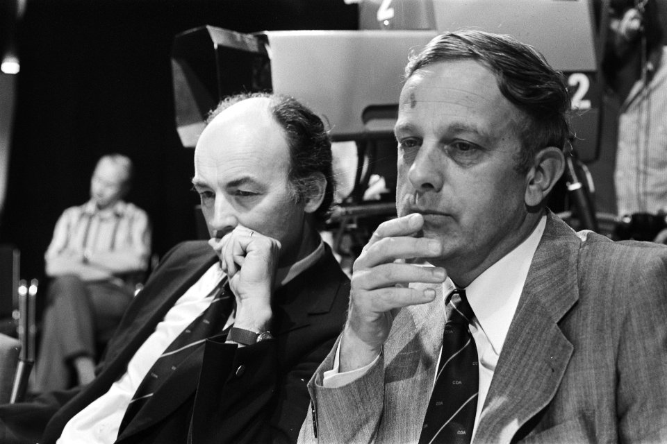 Politic in NOS-studio Aantjes (l) en Steenkamp, Bestanddeelnr 929-1958
