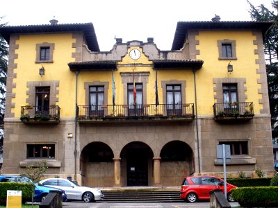 Pola de Lena - Ayuntamiento