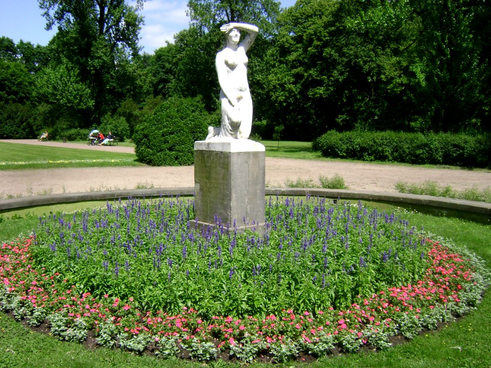 Poland. Warsaw. Śródmieście. Royal Baths Park 008