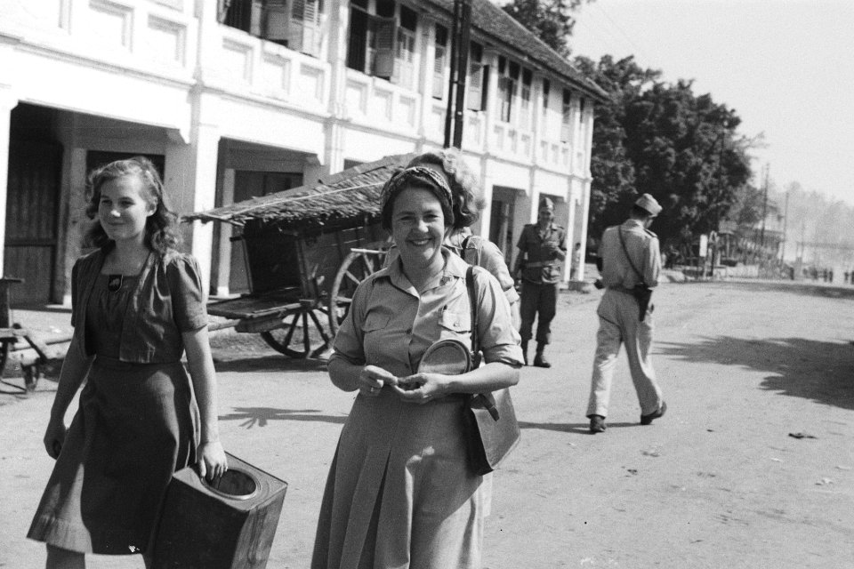 Politioneel optreden Padang-sector Bezetting van Arnhemia Europese vrouwen, w, Bestanddeelnr 276-4-2